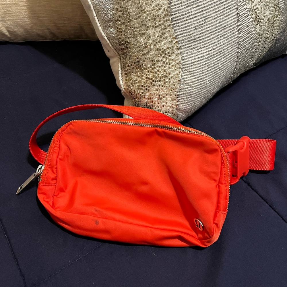 LuluLemon Belt Bag